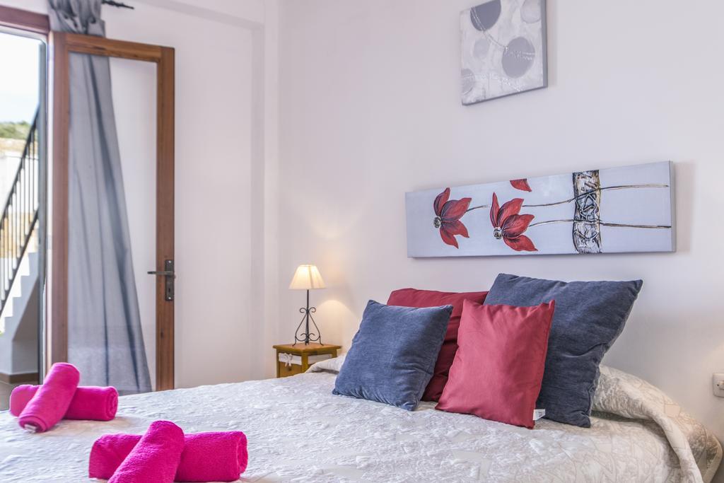 Townhouse Dionis By Homevillas360 بويينسا المظهر الخارجي الصورة